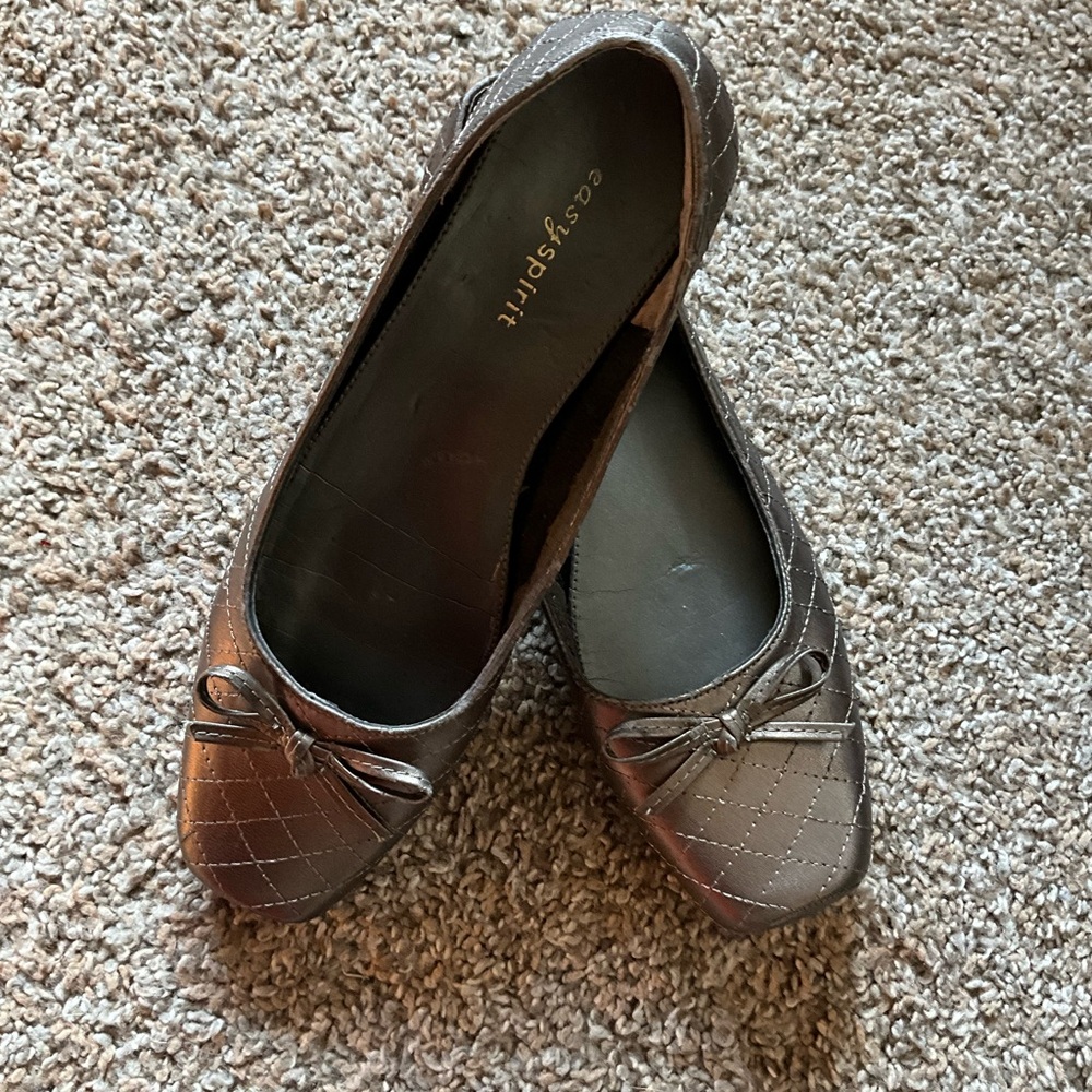 Easy Spirit Women's Silver Ballet Flat Shoes Size 7